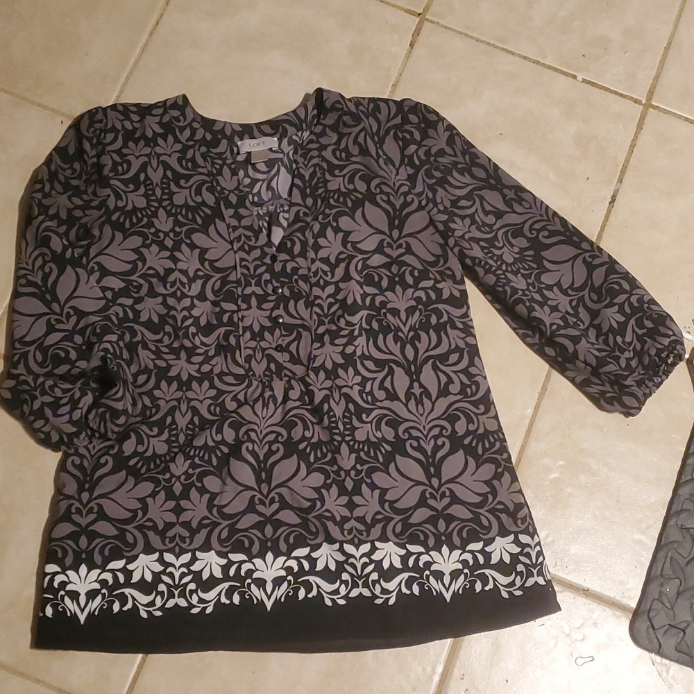 Loft brand lightweight hlaf sleeve top